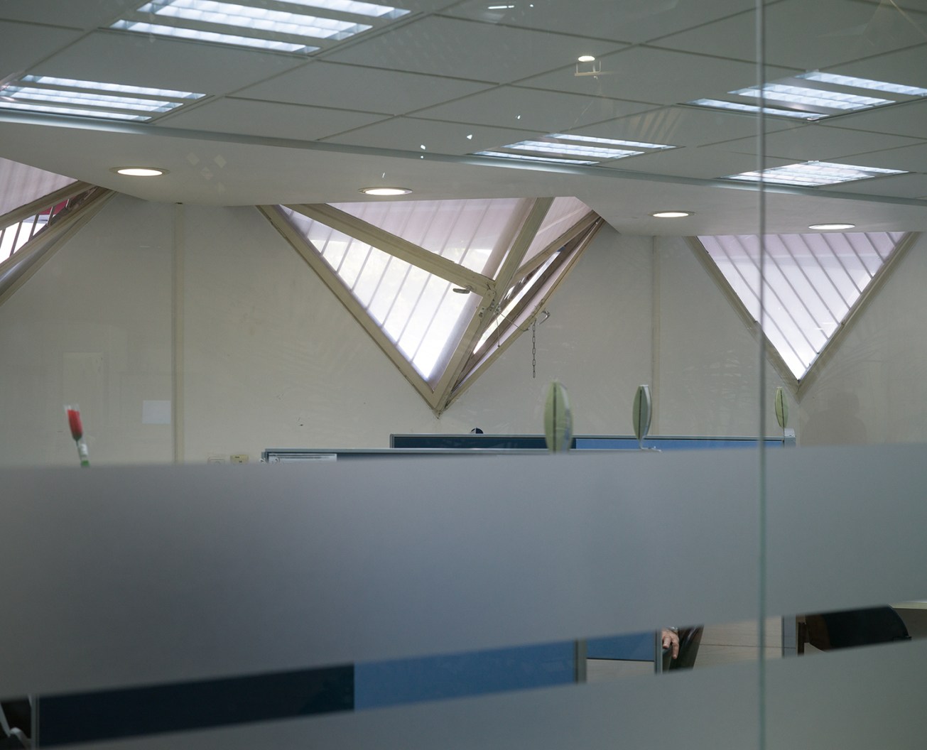 bat yam city hall _zvi hecker_1961-63-19